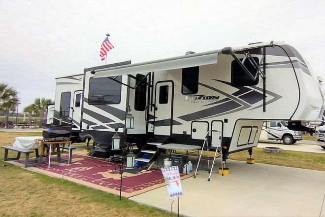 2021 Fuzion Impact 367