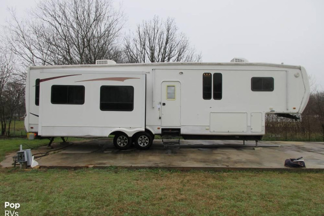 2009 Bighorn 3670RL