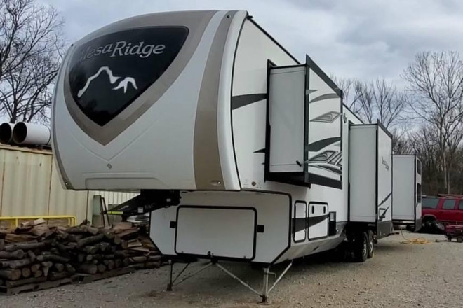 2019 Mesa Ridge 374BH