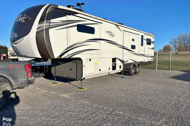 2021 North Point 387RDFS