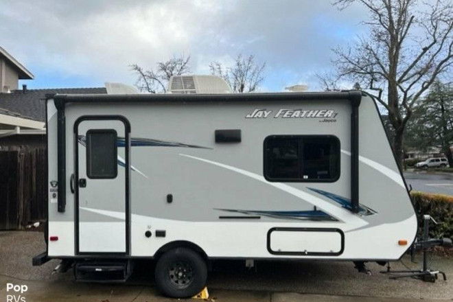 2017 Jay Feather 16XRB