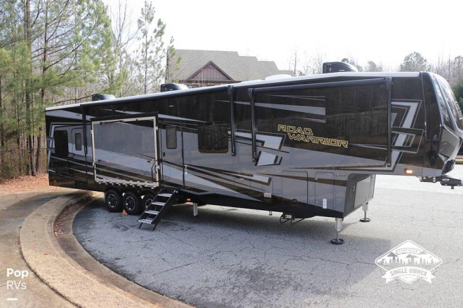 2022 Road Warrior 4275RW