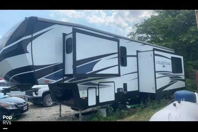 2020 Milestone 317RL
