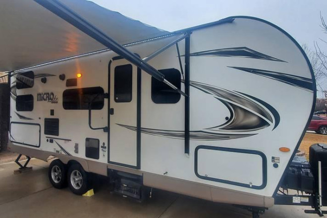 2019 Flagstaff MicroLite 25BRDS