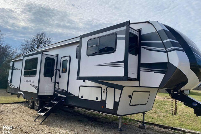 2021 Astoria 3803FLP