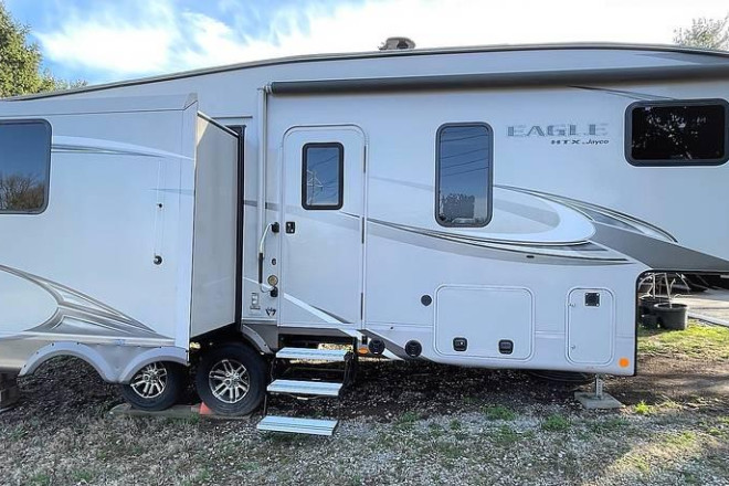 2019 Eagle HTX 27SGX