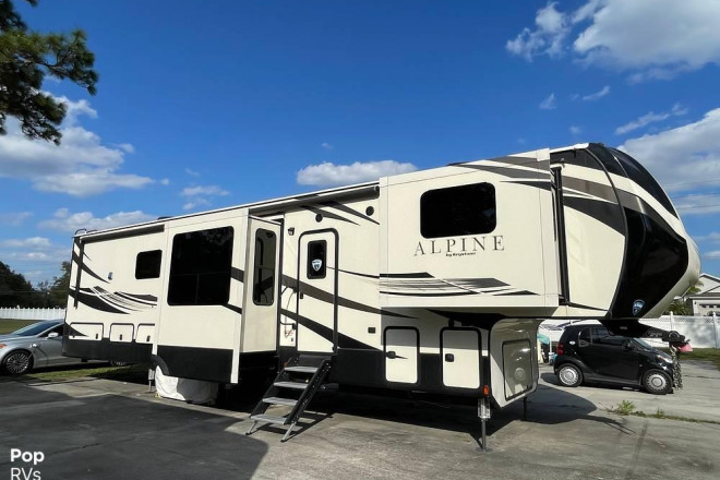 2018 Alpine 3700 FL