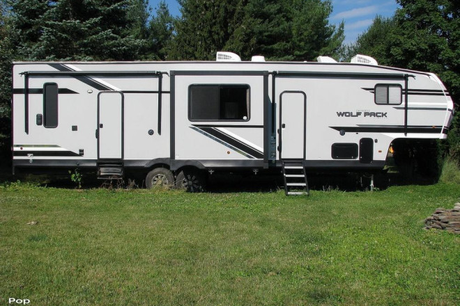 2020 Wolf Pack 325pack13