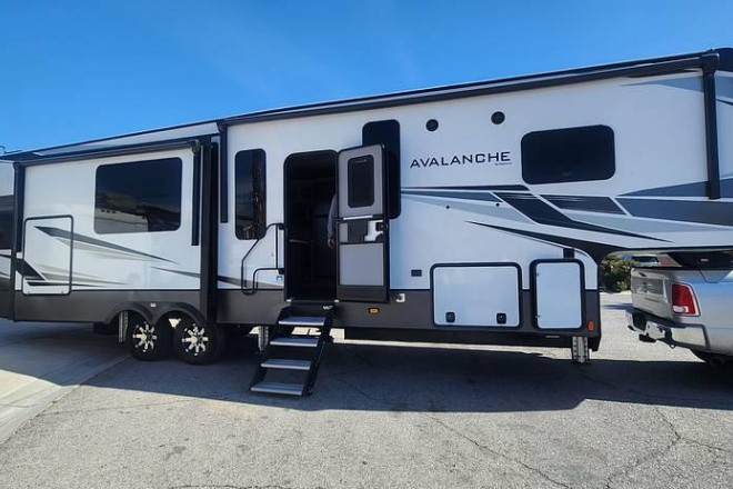 2021 Avalanche 338GK