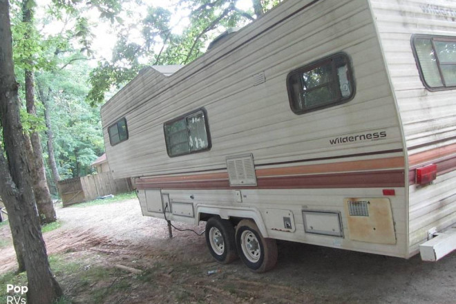 1988 Wilderness 27-5G