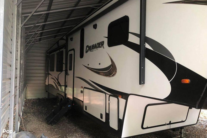 2018 Crusader 341RST