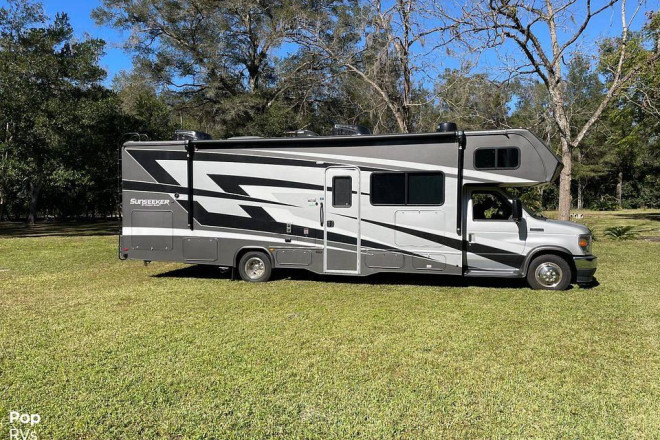 2022 Sunseeker 3050S