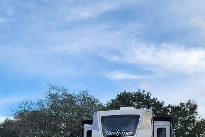 2022 Sandpiper Luxury 391FLRB