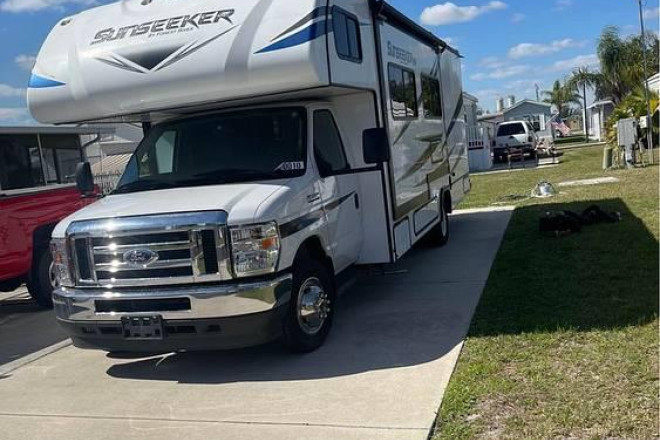 2021 Sunseeker LE 2550