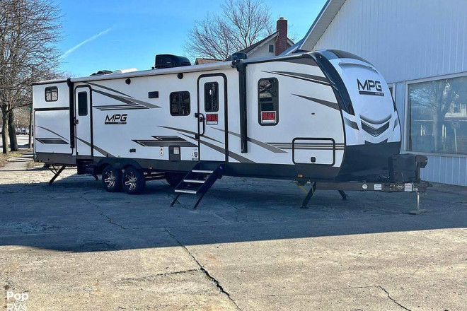 2021 MPG Ultra Lite 3100BH