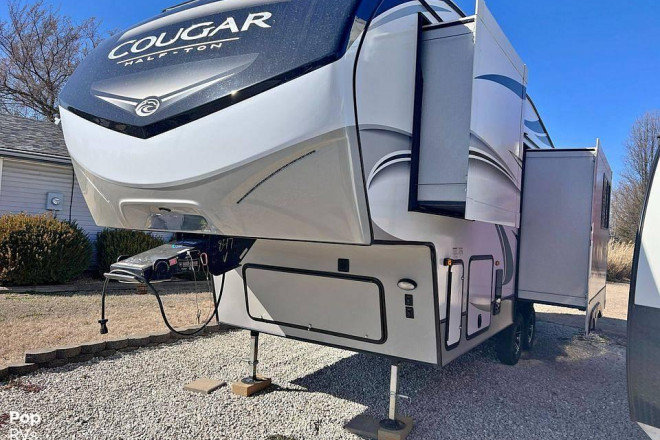 2021 Cougar 24RDS