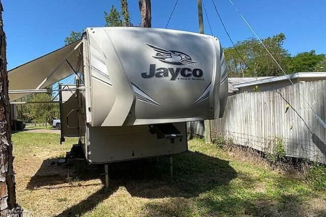 2019 Eagle HTX 28RSX