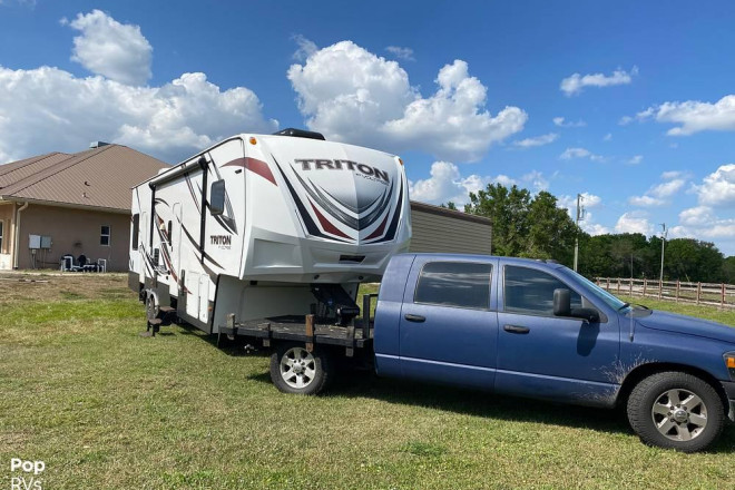 2016 Triton 3451