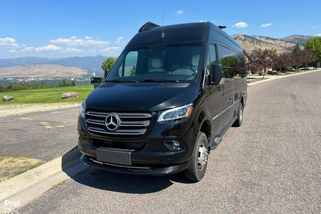 2022 Interstate 24GL 4x4