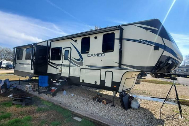 2019 Cameo M-3921 BR