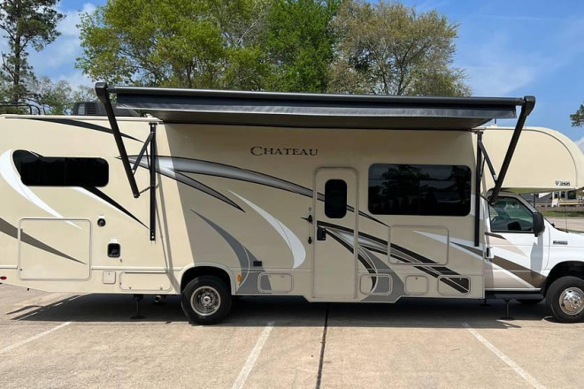 2019 Chateau 31W