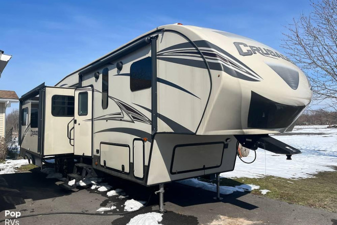 2016 Crusader M-337 QBH