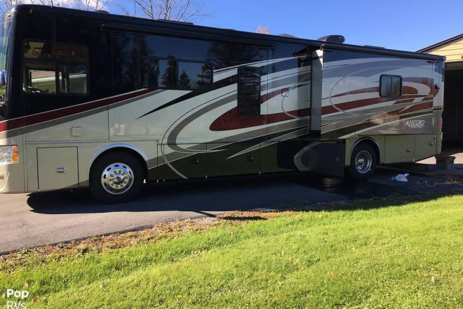 2015 Allegro Red M-37PA