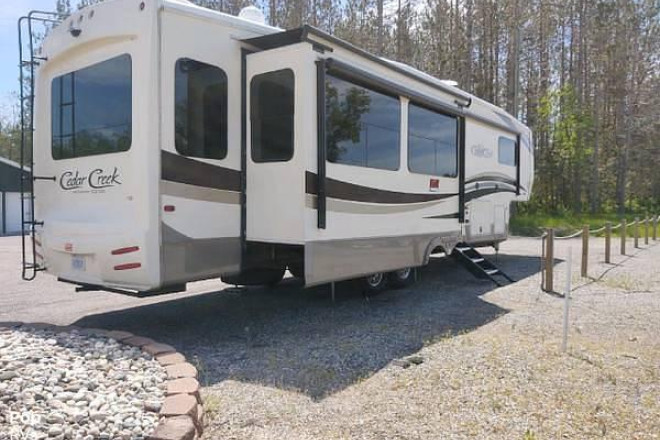 2017 Cedar Creek 36CK2