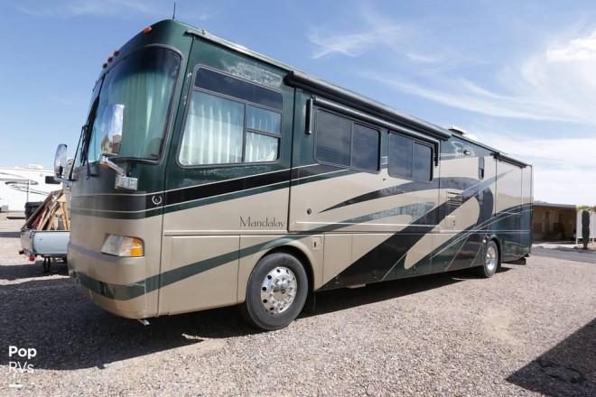 2004 Mandalay 40B