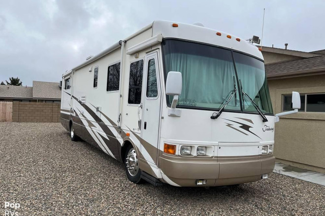 2002 Tradewinds 7390