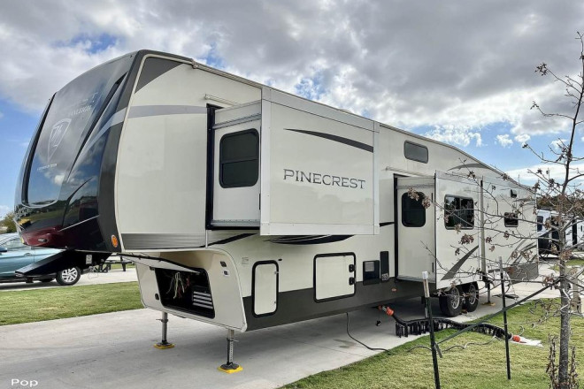 2021 Pinecrest 392MBP