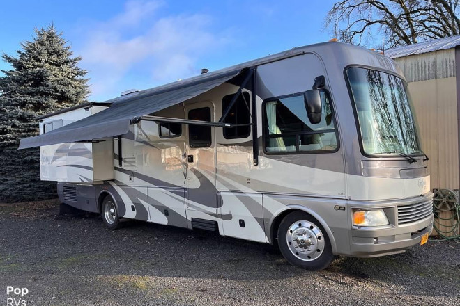 2007 Dolphin 6342LX