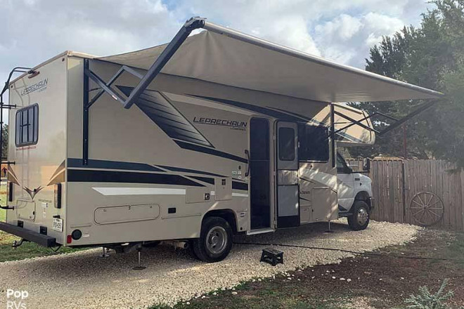 2022 Leprechaun 260DS