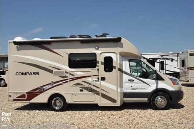 2017 Compass 23 TB