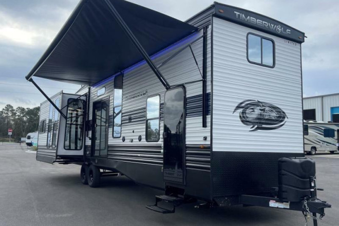 2023 Cherokee 39DL Timberwolf