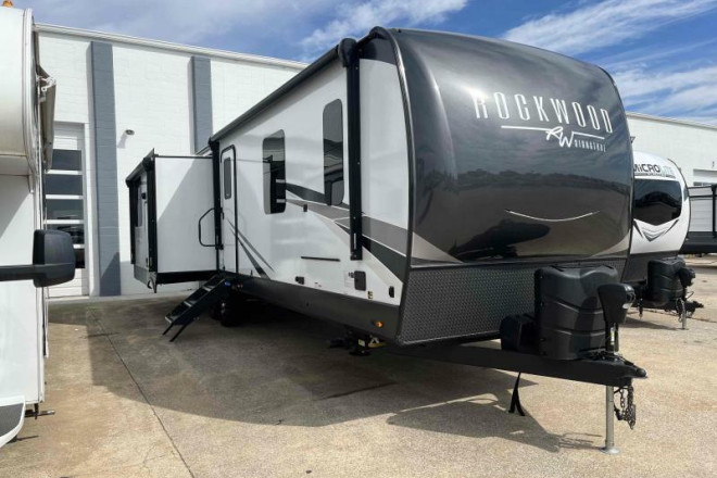 2023 Rockwood 8332SB  Signature